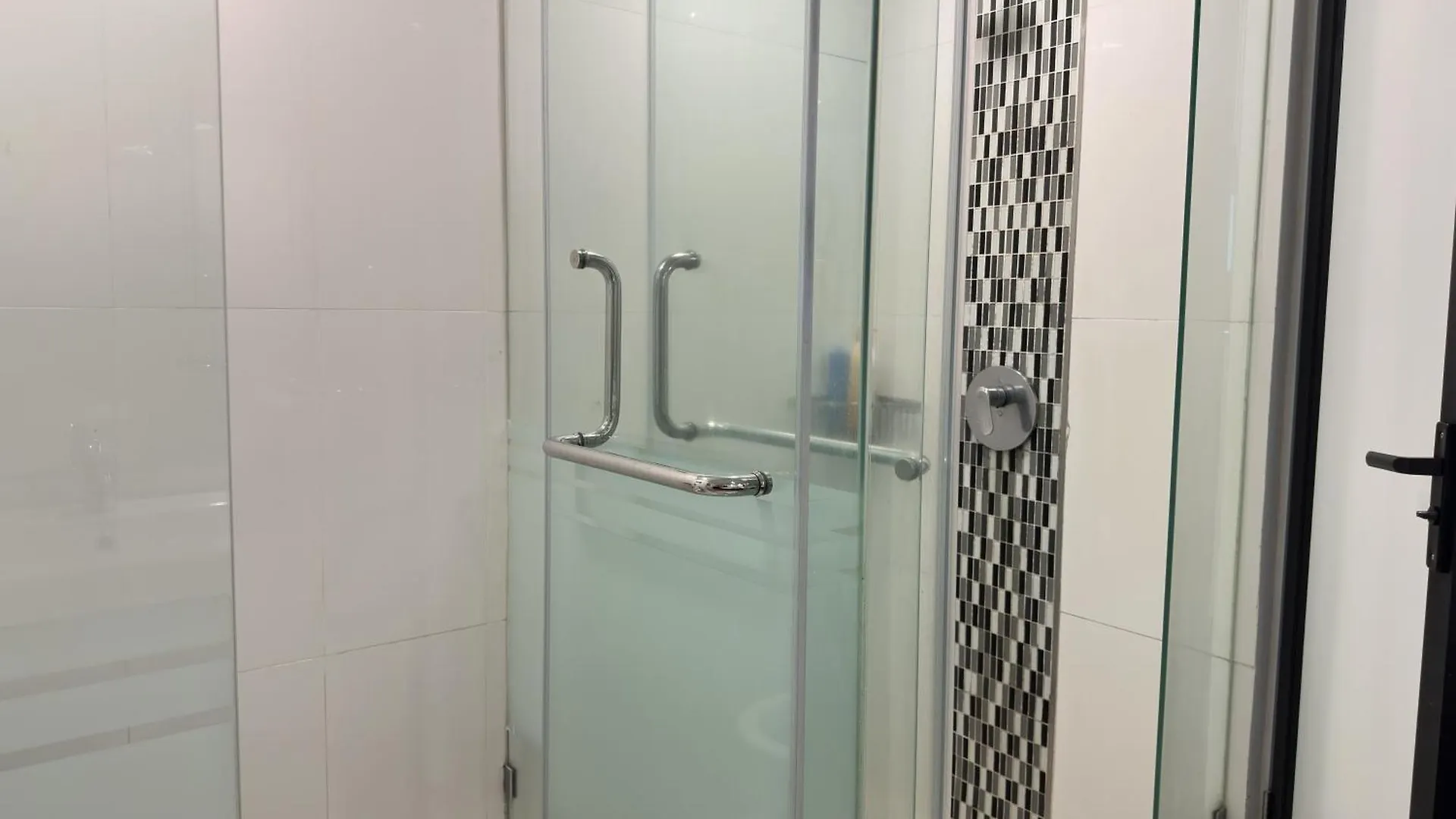 מלון דירות Amazing Seaview Duplex George Town Maritime Suites 20 מלזיה