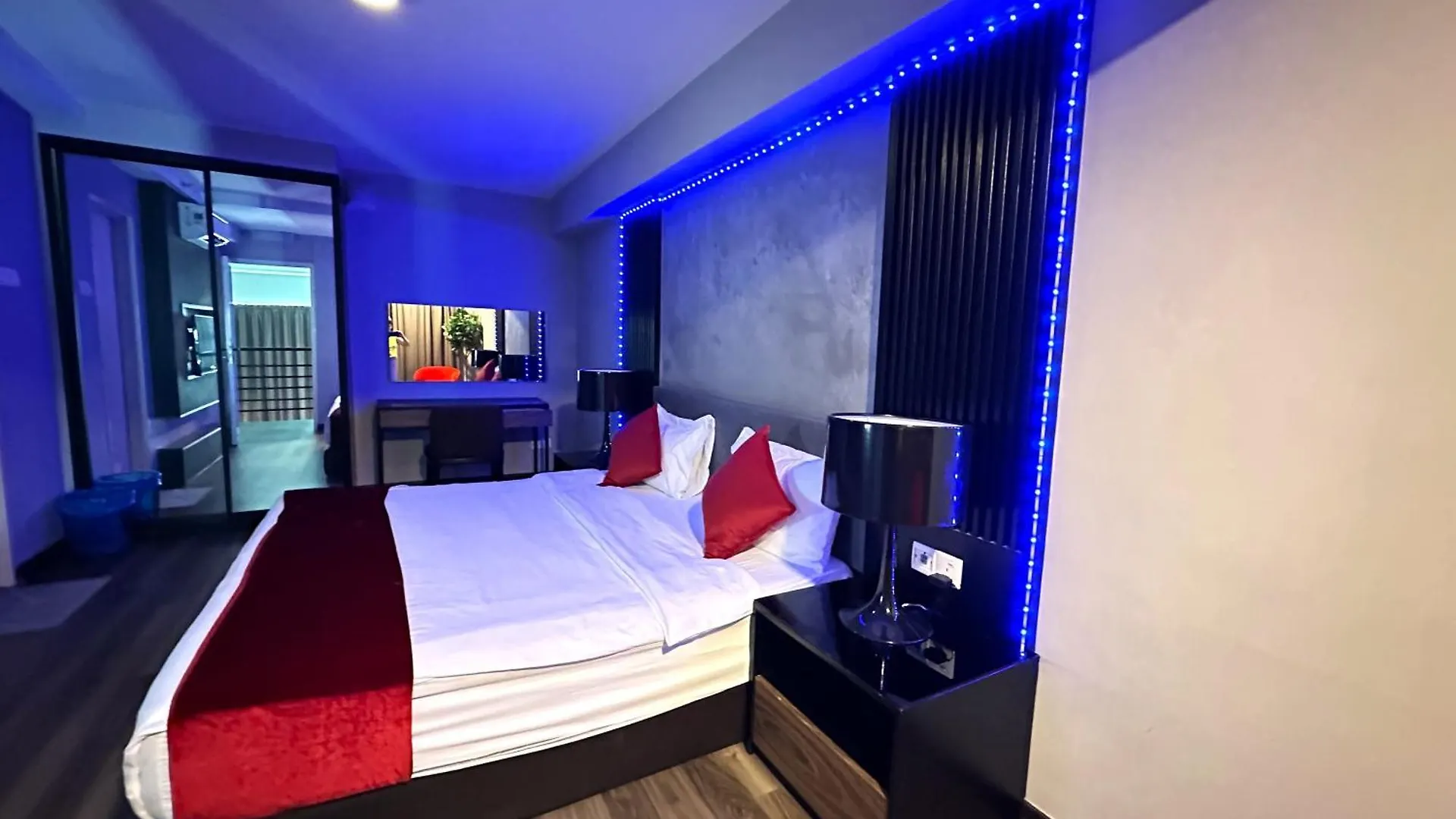 מלון דירות Amazing Seaview Duplex George Town Maritime Suites 20 מלזיה